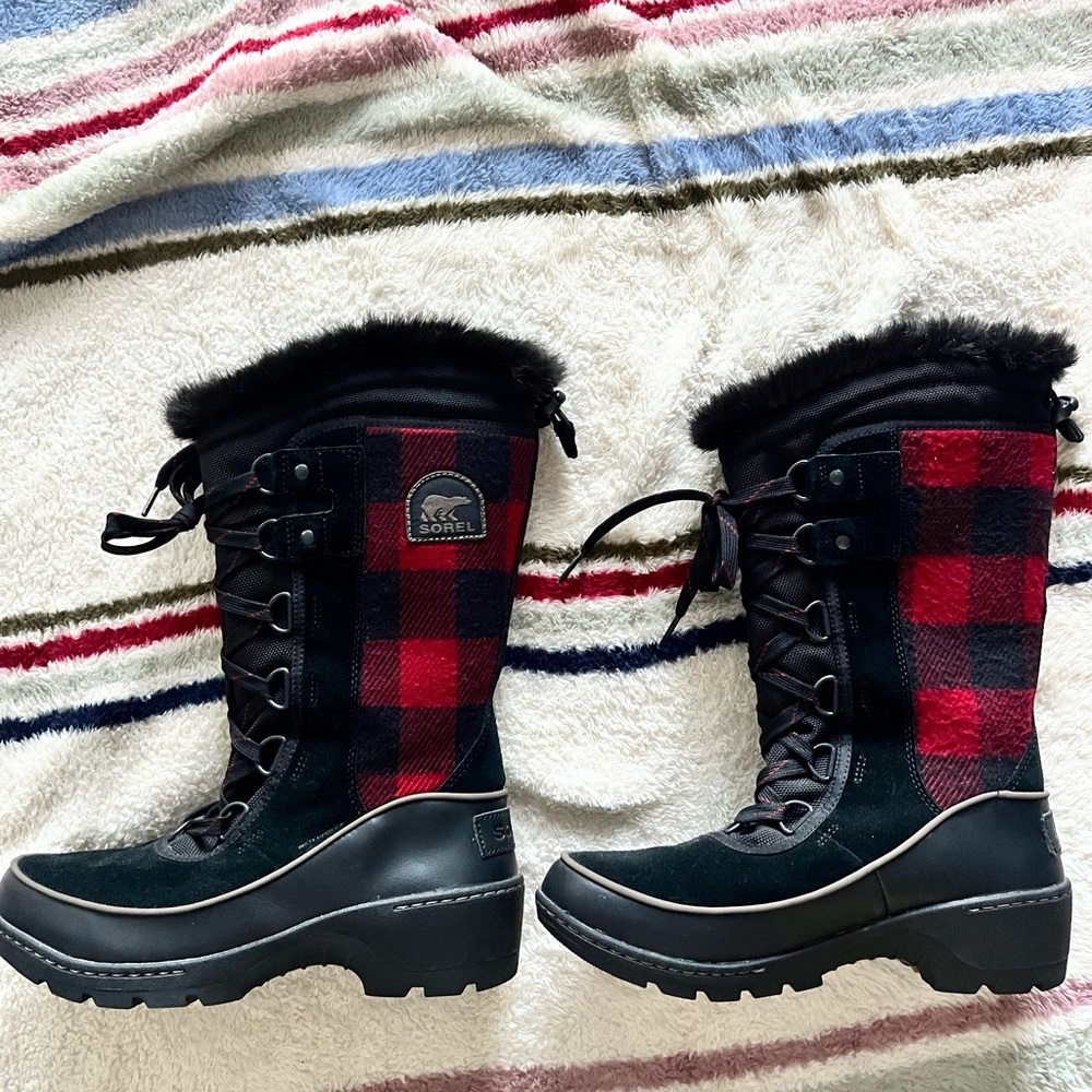 Sorel Women's Plaid Snow Winter Boots